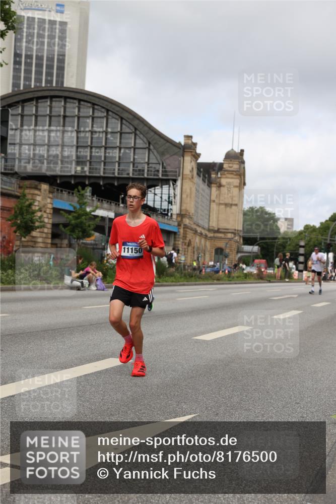 29.06.2025 - hella hamburg halbmarathon Yannick Fuchs http://msf.ph/oto/8176500 29.06.2025 10:27:29 20KM 1707, 1990, 4463, 6358, 7845, 7965, 8062, 9047, 10876, 11150, 11169, 11745, 11877, 11929, 13199, 13686, 13961, 14028, 14276, 14293, 15054, 16425, 16619, 16957, 18135, 18562, 18563 meine-sportfotos.de