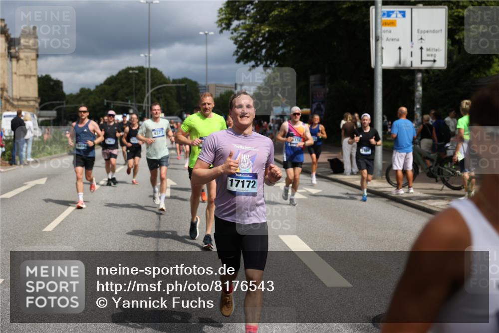 29.06.2025 - hella hamburg halbmarathon Yannick Fuchs http://msf.ph/oto/8176543 29.06.2025 10:41:55 20KM 51, 1592, 1604, 1613, 1696, 2284, 2708, 2839, 2864, 2869, 2953, 3976, 4093, 4377, 4528, 5022, 6009, 6134, 6168, 6716, 7599, 7962, 8234, 8693, 8852, 9544, 9626, 10969, 10988, 11283, 11518, 12679, 12685, 12706, 12870, 13672, 14618, 14619, 14730, 15333, 15350, 15478, 15479, 17172, 17451, 17905, 17915, 17979, 18104, 18430, 18758, 18856, 18922, 18974, 19127, 19181 meine-sportfotos.de