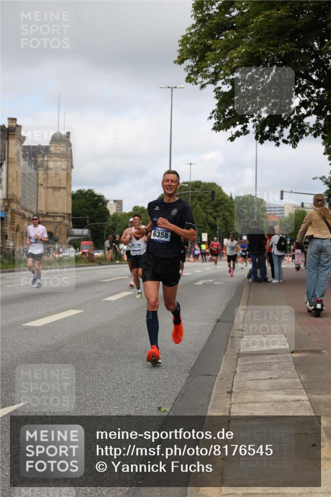 29.06.2025 - hella hamburg halbmarathon Yannick Fuchs http://msf.ph/oto/8176545 29.06.2025 10:27:32 20KM 1707, 1990, 4463, 6358, 7845, 7965, 8062, 10876, 11150, 11169, 11745, 11877, 12899, 12987, 13199, 13686, 13961, 14028, 14276, 14293, 14908, 15054, 16425, 16619, 18135, 18562, 18563 meine-sportfotos.de