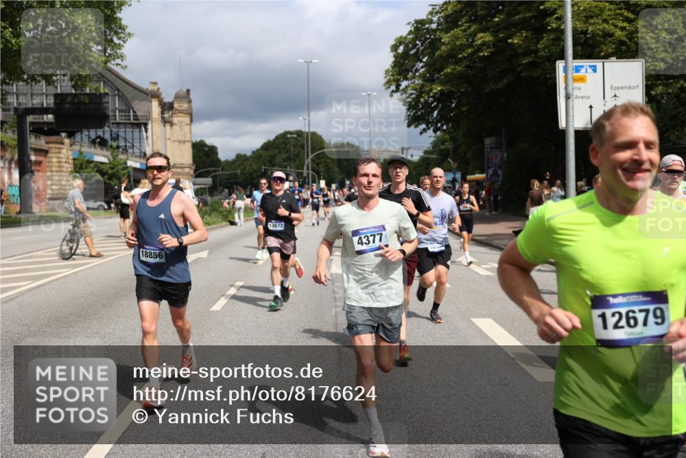 29.06.2025 - hella hamburg halbmarathon Yannick Fuchs http://msf.ph/oto/8176624 29.06.2025 10:41:57 20KM 51, 1604, 1613, 1696, 2284, 2708, 2839, 2864, 2869, 2953, 3976, 4377, 4528, 5022, 6009, 6134, 6168, 6716, 7599, 7962, 8234, 8693, 9544, 9626, 10969, 10988, 11283, 12679, 12685, 12870, 13007, 13672, 13948, 14618, 14619, 14730, 15333, 15350, 15478, 15479, 17172, 17451, 17905, 17915, 17979, 18104, 18430, 18758, 18856, 18922, 18974, 19181 meine-sportfotos.de