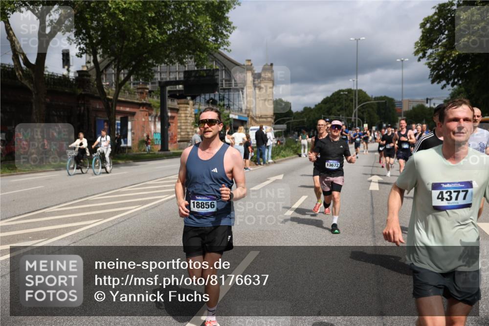29.06.2025 - hella hamburg halbmarathon Yannick Fuchs http://msf.ph/oto/8176637 29.06.2025 10:41:57 20KM 51, 1604, 1613, 1696, 2284, 2708, 2839, 2864, 2869, 2953, 3976, 4377, 4528, 5022, 6009, 6134, 6168, 6716, 7599, 7962, 8234, 8693, 9544, 9626, 10969, 10988, 11283, 12679, 12685, 12870, 13007, 13672, 13948, 14618, 14619, 14730, 15333, 15350, 15478, 15479, 17172, 17451, 17905, 17915, 17979, 18104, 18430, 18758, 18856, 18922, 18974, 19181 meine-sportfotos.de