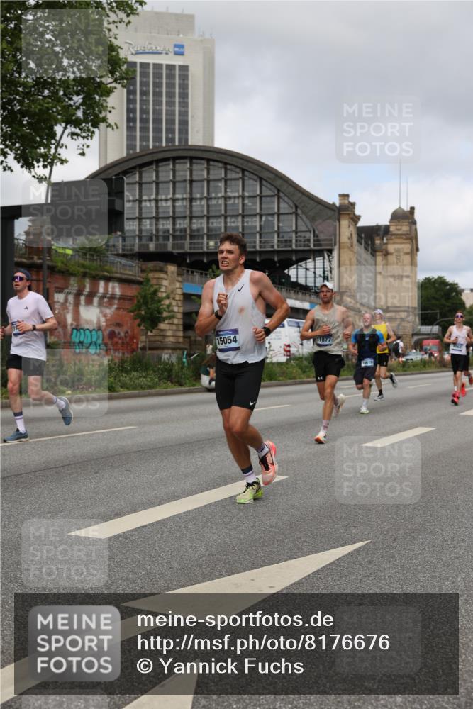 29.06.2025 - hella hamburg halbmarathon Yannick Fuchs http://msf.ph/oto/8176676 29.06.2025 10:27:35 20KM 1990, 4463, 6358, 7965, 8062, 10876, 11150, 11169, 11745, 11877, 12899, 12987, 13199, 13686, 13961, 14028, 14276, 14908, 15054, 16425, 16619, 18562, 18563 meine-sportfotos.de