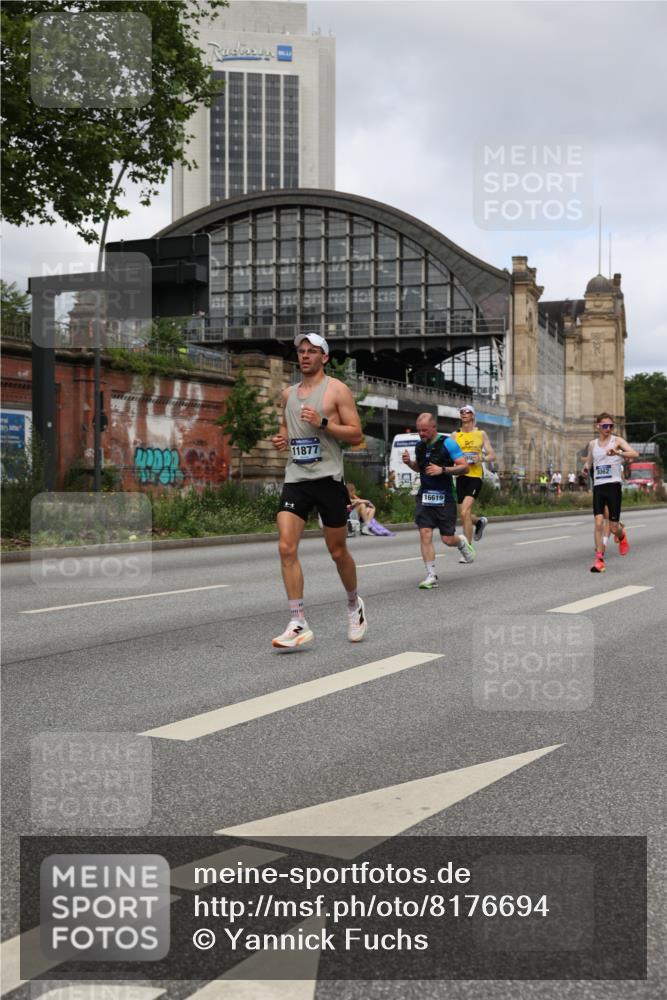 29.06.2025 - hella hamburg halbmarathon Yannick Fuchs http://msf.ph/oto/8176694 29.06.2025 10:27:36 20KM 1990, 4463, 6358, 7965, 8062, 10876, 11150, 11169, 11745, 11877, 12899, 12987, 13199, 13686, 13961, 14028, 14276, 14908, 15054, 16425, 16619, 18562, 18563, 19059 meine-sportfotos.de