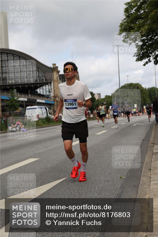 29.06.2025 - hella hamburg halbmarathon Yannick Fuchs http://msf.ph/oto/8176803 29.06.2025 10:27:40 20KM 1990, 4463, 4749, 6358, 8062, 11169, 11745, 11877, 12899, 12987, 13199, 13686, 13961, 14028, 14276, 14908, 15054, 16425, 16619, 17151, 18679, 19059 meine-sportfotos.de