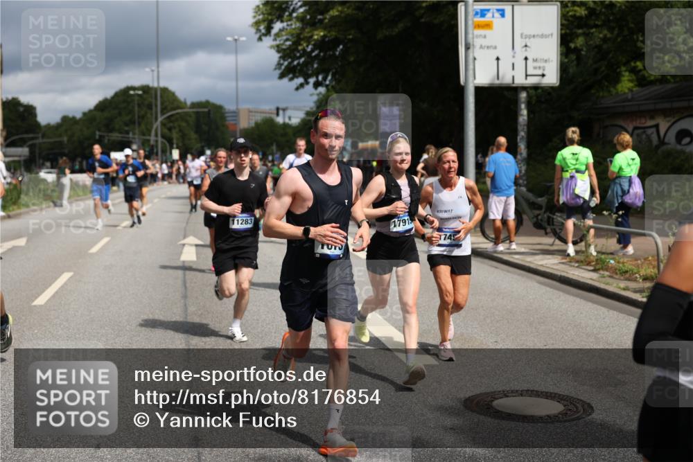 29.06.2025 - hella hamburg halbmarathon Yannick Fuchs http://msf.ph/oto/8176854 29.06.2025 10:42:00 20KM 51, 1604, 1613, 1696, 2284, 2708, 2839, 2869, 2953, 3976, 4377, 4528, 4601, 5022, 6009, 6134, 7599, 7962, 8234, 8927, 9544, 9626, 10969, 10988, 11283, 12679, 12685, 12870, 13007, 13672, 13948, 14383, 14618, 14619, 14730, 15333, 15350, 15478, 15479, 17172, 17451, 17905, 17915, 17979, 18104, 18430, 18758, 18856, 18922, 18974, 19181 meine-sportfotos.de
