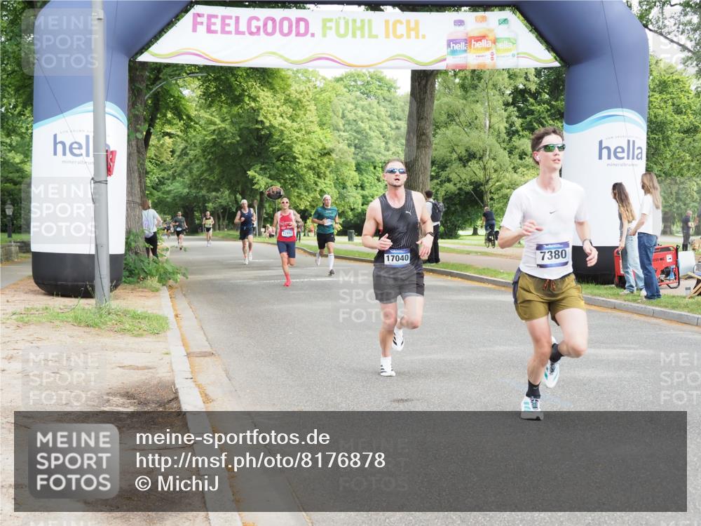 29.06.2025 - hella hamburg halbmarathon MichiJ http://msf.ph/oto/8176878 29.06.2025 10:16:35 Zwischen KM18-KM19 7380, 17258 meine-sportfotos.de