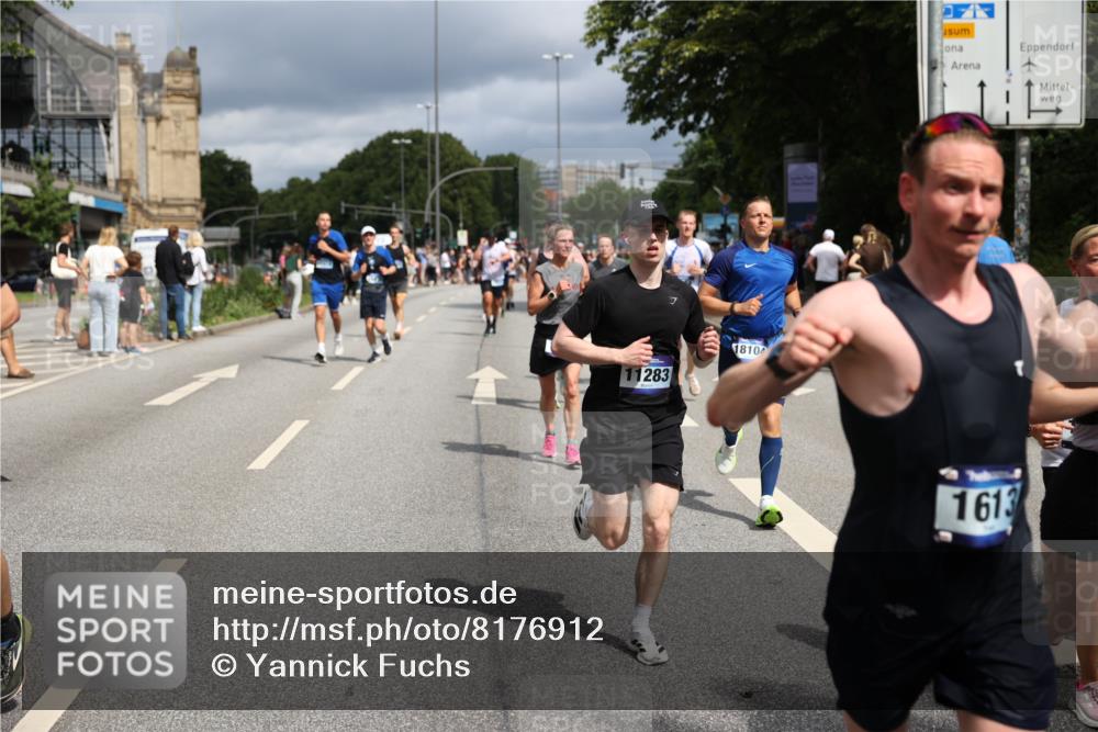 29.06.2025 - hella hamburg halbmarathon Yannick Fuchs http://msf.ph/oto/8176912 29.06.2025 10:42:01 20KM 51, 1604, 1613, 1696, 2213, 2284, 2708, 2839, 2869, 2953, 3976, 4377, 4528, 4601, 5022, 5528, 6009, 6134, 7599, 8234, 8927, 9544, 9626, 10969, 10988, 11283, 11961, 12679, 12685, 12870, 13007, 13672, 13948, 14383, 14618, 14619, 14730, 15333, 15350, 15478, 15479, 17172, 17451, 17905, 17915, 17979, 18104, 18430, 18758, 18856, 18922, 18974, 19181 meine-sportfotos.de