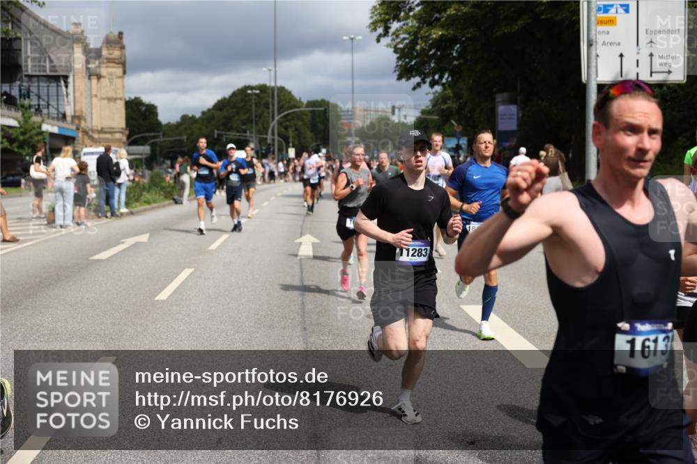 29.06.2025 - hella hamburg halbmarathon Yannick Fuchs http://msf.ph/oto/8176926 29.06.2025 10:42:01 20KM 51, 1604, 1613, 1696, 2213, 2284, 2708, 2839, 2869, 2953, 3976, 4377, 4528, 4601, 5022, 5528, 6009, 6134, 7599, 8234, 8927, 9544, 9626, 10969, 10988, 11283, 11961, 12679, 12685, 12870, 13007, 13672, 13948, 14383, 14618, 14619, 14730, 15333, 15350, 15478, 15479, 17172, 17451, 17905, 17915, 17979, 18104, 18430, 18758, 18856, 18922, 18974, 19181 meine-sportfotos.de
