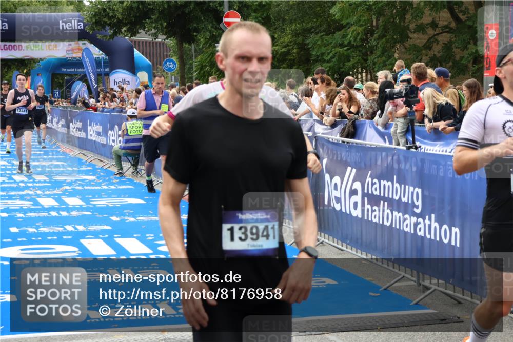 29.06.2025 - hella hamburg halbmarathon Zöllner http://msf.ph/oto/8176958 29.06.2025 10:27:38 Ziel 2203, 7651, 9804, 10655, 12341, 17354, 18832, 19114 meine-sportfotos.de