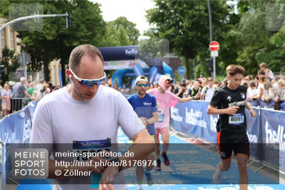 29.06.2025 - hella hamburg halbmarathon Zöllner http://msf.ph/oto/8176974 29.06.2025 10:38:10 Ziel 8091, 9944, 11049, 14274, 15382, 17623, 18986 meine-sportfotos.de