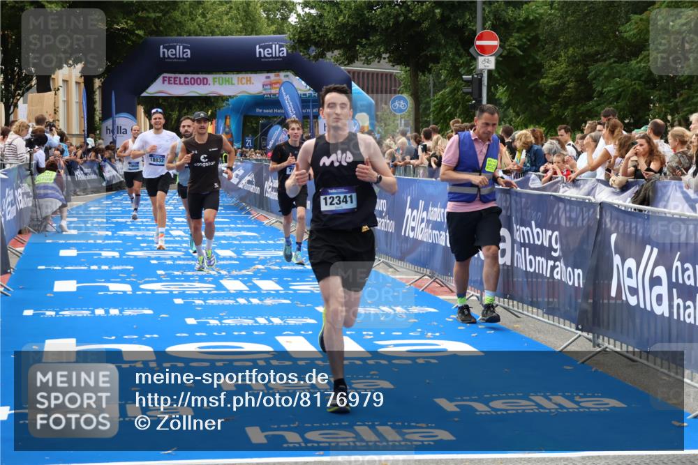 29.06.2025 - hella hamburg halbmarathon Zöllner http://msf.ph/oto/8176979 29.06.2025 10:27:41 Ziel 2203, 5367, 7651, 8731, 10655, 12341, 17354, 18832 meine-sportfotos.de