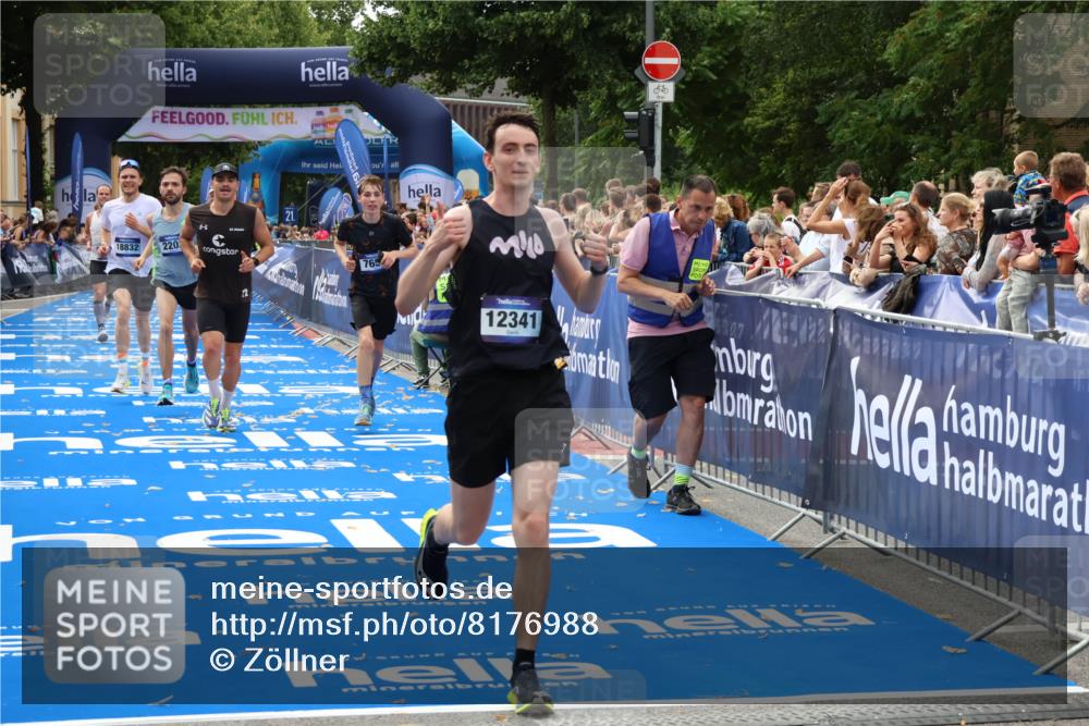 29.06.2025 - hella hamburg halbmarathon Zöllner http://msf.ph/oto/8176988 29.06.2025 10:27:41 Ziel 2203, 5367, 7651, 8731, 10655, 12341, 17354, 18832 meine-sportfotos.de