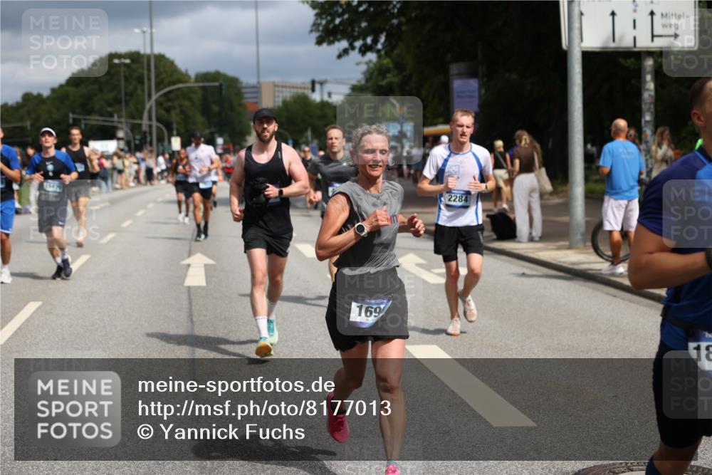 29.06.2025 - hella hamburg halbmarathon Yannick Fuchs http://msf.ph/oto/8177013 29.06.2025 10:42:02 20KM 1604, 1613, 1696, 2213, 2284, 2340, 2708, 2839, 2869, 2953, 3976, 4377, 4528, 4601, 5022, 5528, 6009, 6134, 6836, 7599, 8234, 8927, 9544, 9626, 10969, 10988, 11283, 11961, 12679, 12685, 12870, 13007, 13672, 13948, 14383, 14618, 14619, 14730, 15333, 15478, 15479, 16205, 17172, 17451, 17905, 17915, 17979, 18104, 18430, 18758, 18856, 18922, 18974, 19181 meine-sportfotos.de