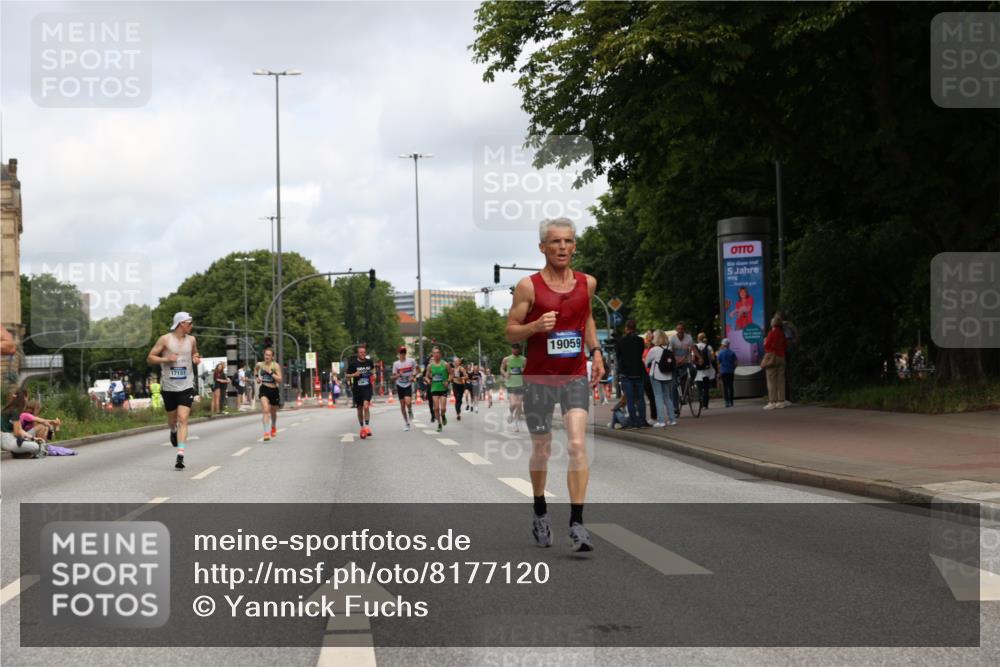 29.06.2025 - hella hamburg halbmarathon Yannick Fuchs http://msf.ph/oto/8177120 29.06.2025 10:27:56 20KM 1910, 2746, 4463, 4679, 4749, 6473, 7723, 10453, 12290, 12899, 12987, 14028, 14167, 14276, 14908, 16881, 17056, 17151, 17175, 18679, 18687, 19059 meine-sportfotos.de
