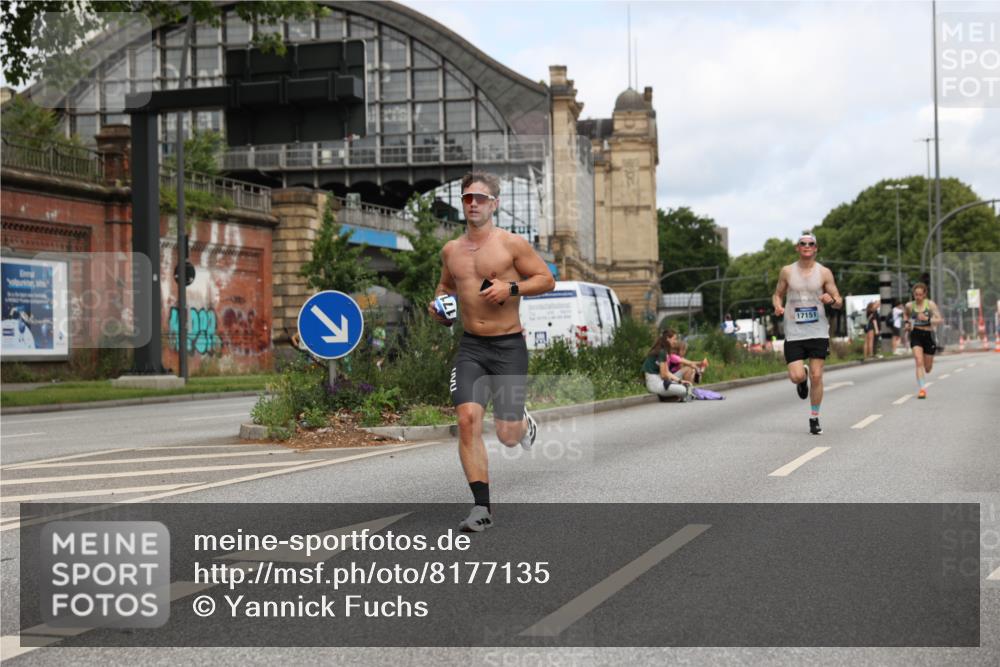 29.06.2025 - hella hamburg halbmarathon Yannick Fuchs http://msf.ph/oto/8177135 29.06.2025 10:27:57 20KM 1910, 2746, 4463, 4602, 4679, 4749, 6473, 7723, 10453, 12290, 12899, 12987, 14028, 14167, 14908, 16881, 17056, 17151, 17175, 18679, 18687, 19059 meine-sportfotos.de