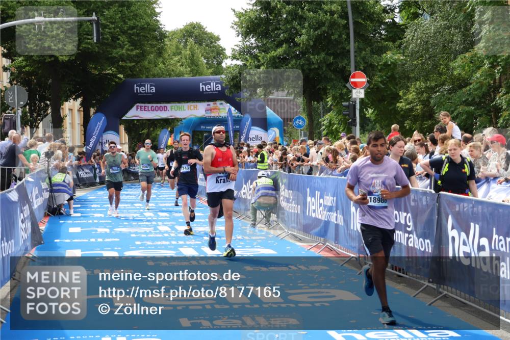 29.06.2025 - hella hamburg halbmarathon Zöllner http://msf.ph/oto/8177165 29.06.2025 10:38:17 Ziel 1688, 2849, 5091, 7743, 8002, 14688, 18584, 18986 meine-sportfotos.de