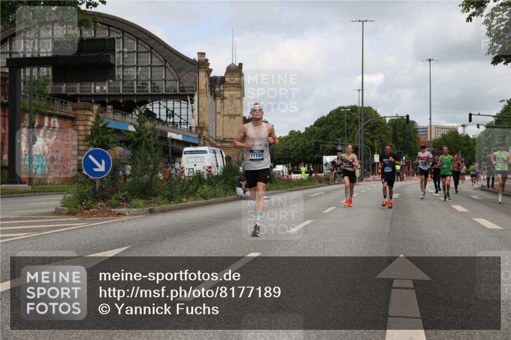 29.06.2025 - hella hamburg halbmarathon Yannick Fuchs http://msf.ph/oto/8177189 29.06.2025 10:27:58 20KM 1910, 2746, 4463, 4602, 4679, 4749, 6473, 7723, 10453, 12290, 12899, 12987, 14167, 14908, 14975, 16881, 17056, 17151, 17175, 18455, 18679, 18687, 19059 meine-sportfotos.de