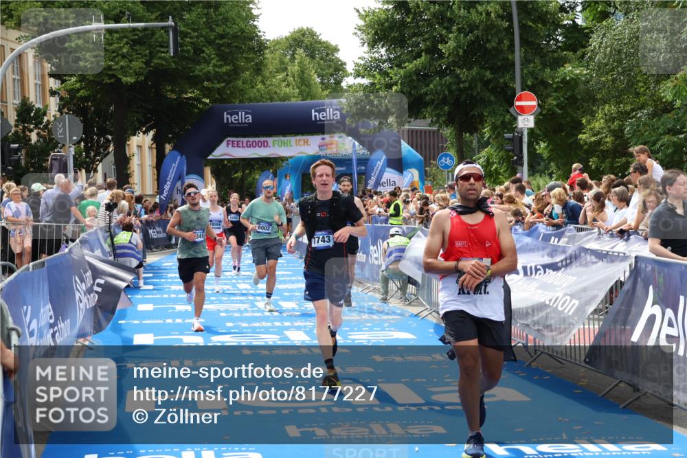 29.06.2025 - hella hamburg halbmarathon Zöllner http://msf.ph/oto/8177227 29.06.2025 10:38:19 Ziel 1688, 2849, 5091, 6095, 7743, 8002, 14688, 18584 meine-sportfotos.de