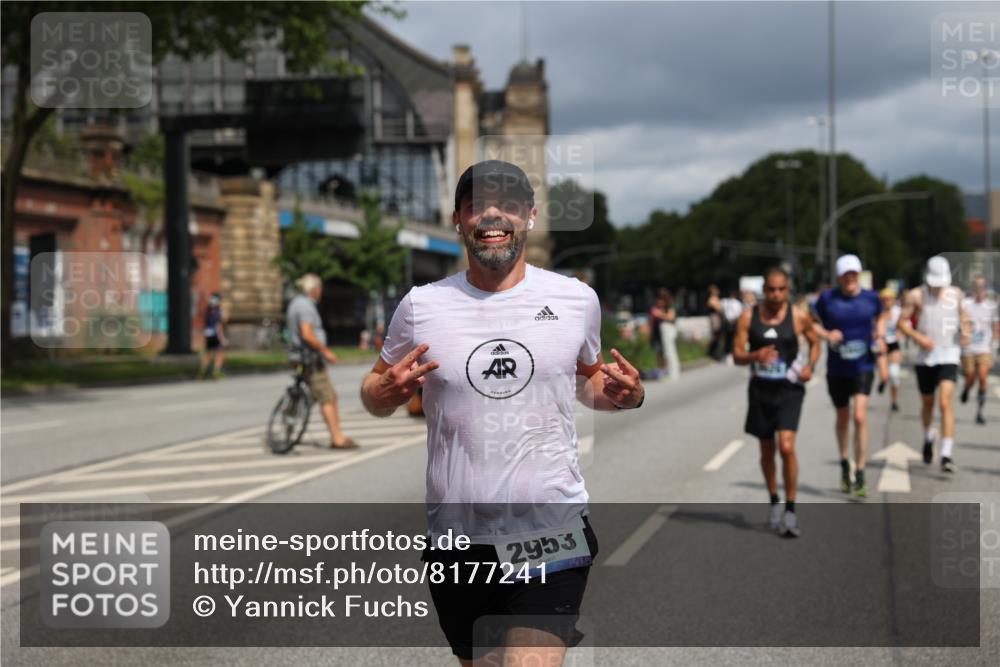 29.06.2025 - hella hamburg halbmarathon Yannick Fuchs http://msf.ph/oto/8177241 29.06.2025 10:42:08 20KM 1320, 1613, 1696, 2213, 2284, 2340, 2708, 2953, 3747, 4324, 4528, 4601, 5024, 5362, 5528, 5915, 6009, 6836, 7599, 8234, 8927, 9262, 9544, 9626, 10969, 11211, 11283, 11961, 12685, 13007, 13948, 14383, 14618, 14619, 14730, 15309, 15333, 15478, 15479, 15808, 16149, 16205, 17451, 17905, 17915, 17979, 18104, 18206, 18430, 18758, 18836, 18922, 18963, 18974, 19181 meine-sportfotos.de