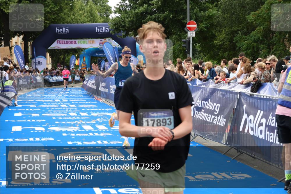29.06.2025 - hella hamburg halbmarathon Zöllner http://msf.ph/oto/8177259 29.06.2025 10:27:52 Ziel 1122, 17893 meine-sportfotos.de