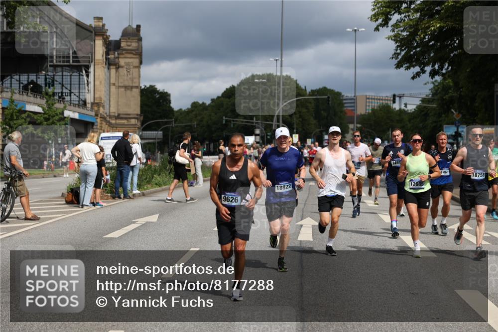 29.06.2025 - hella hamburg halbmarathon Yannick Fuchs http://msf.ph/oto/8177288 29.06.2025 10:42:09 20KM 1320, 1613, 1696, 2213, 2284, 2340, 2708, 2953, 3747, 4324, 4528, 4601, 5024, 5362, 5528, 5915, 6009, 6836, 7599, 8234, 8927, 9262, 9544, 9626, 10969, 11211, 11283, 11961, 12685, 13007, 13948, 14383, 14618, 14619, 15309, 15333, 15478, 15479, 15735, 15808, 16149, 16205, 17451, 17905, 18104, 18206, 18430, 18758, 18836, 18922, 18963, 18974, 19181 meine-sportfotos.de