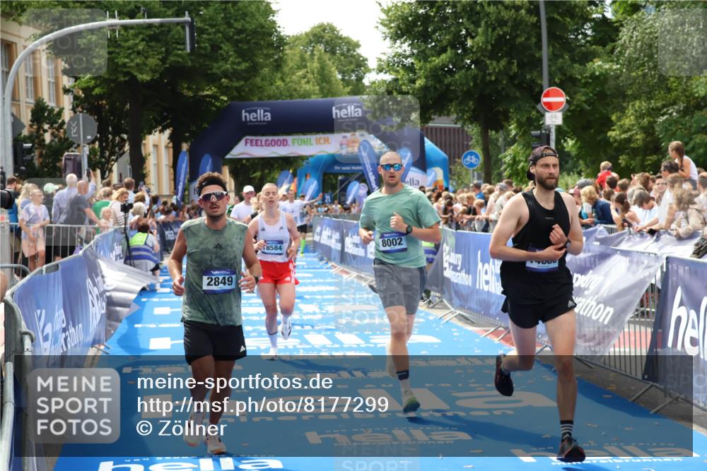 29.06.2025 - hella hamburg halbmarathon Zöllner http://msf.ph/oto/8177299 29.06.2025 10:38:21 Ziel 1042, 1688, 2849, 3431, 6095, 7110, 7743, 8002, 14688, 18584 meine-sportfotos.de