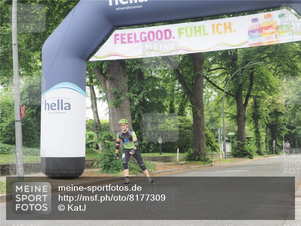 29.06.2025 - hella hamburg halbmarathon KatJ http://msf.ph/oto/8177309 29.06.2025 09:21:26 Zwischen KM18-KM19  meine-sportfotos.de