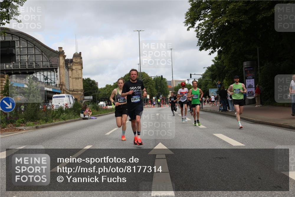 29.06.2025 - hella hamburg halbmarathon Yannick Fuchs http://msf.ph/oto/8177314 29.06.2025 10:28:01 20KM 1910, 2746, 4602, 4679, 4749, 6473, 7723, 8956, 10453, 12290, 12899, 14167, 14466, 14908, 14975, 16881, 16931, 17056, 17151, 17175, 18455, 18679, 18687, 19059 meine-sportfotos.de