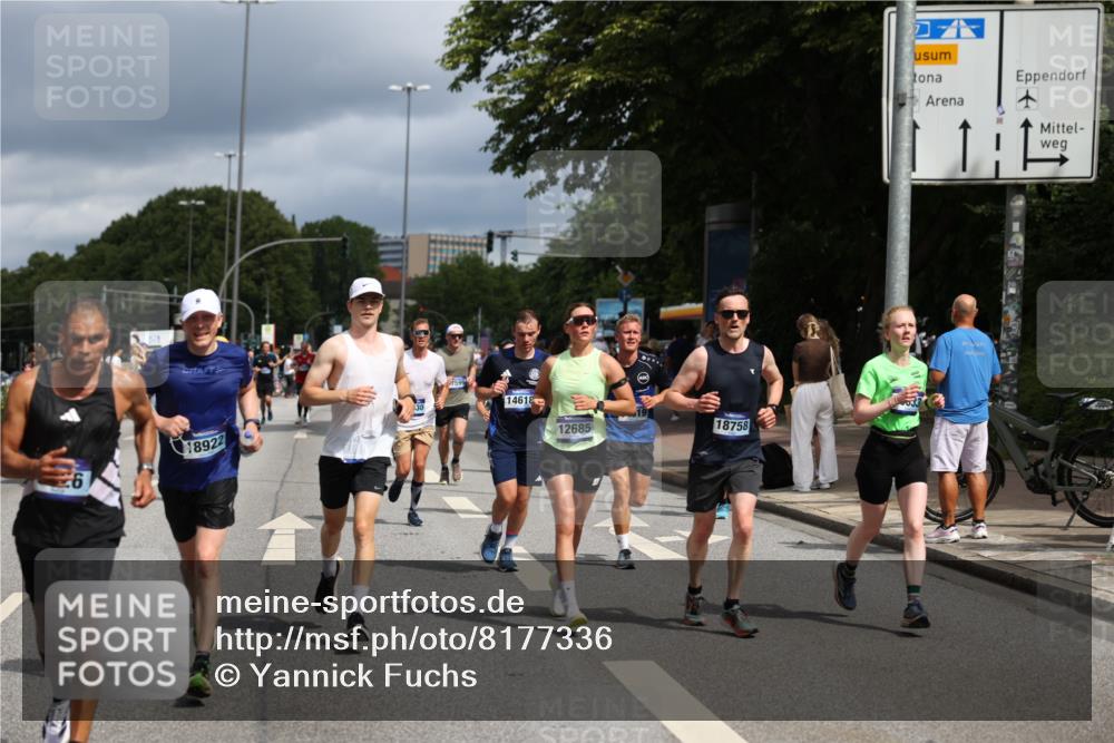 29.06.2025 - hella hamburg halbmarathon Yannick Fuchs http://msf.ph/oto/8177336 29.06.2025 10:42:09 20KM 1320, 1613, 1696, 2213, 2284, 2340, 2708, 2953, 3747, 4324, 4528, 4601, 5024, 5362, 5528, 5915, 6009, 6836, 7599, 8234, 8927, 9262, 9544, 9626, 10969, 11211, 11283, 11961, 12685, 13007, 13948, 14383, 14618, 14619, 15309, 15333, 15478, 15479, 15735, 15808, 16149, 16205, 17451, 17905, 18104, 18206, 18430, 18758, 18836, 18922, 18963, 18974, 19181 meine-sportfotos.de