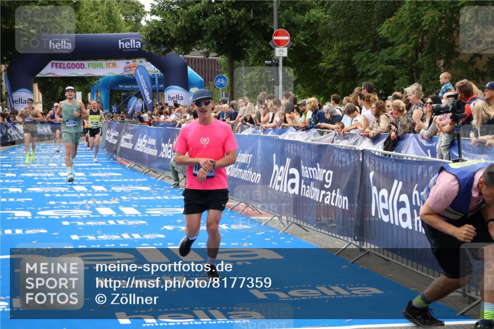 29.06.2025 - hella hamburg halbmarathon Zöllner http://msf.ph/oto/8177359 29.06.2025 10:28:01 Ziel 10106, 10485, 12189, 16377, 17488 meine-sportfotos.de
