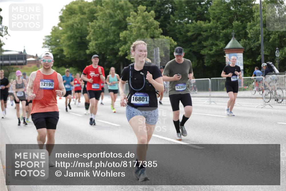 29.06.2025 - hella hamburg halbmarathon Jannik Wohlers http://msf.ph/oto/8177385 29.06.2025 10:22:30 Lombardsbrücke 1029, 1853, 2766, 3003, 3029, 3034, 5223, 5629, 6578, 6784, 6785, 7266, 7891, 9133, 9913, 10205, 10826, 12190, 13560, 13921, 14525, 14801, 15469, 15870, 16565, 16566, 16618, 16801, 16863, 17657 meine-sportfotos.de