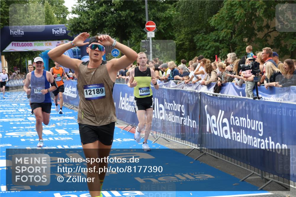29.06.2025 - hella hamburg halbmarathon Zöllner http://msf.ph/oto/8177390 29.06.2025 10:28:07 Ziel 10485, 12189, 13383, 14757, 15883, 17488 meine-sportfotos.de