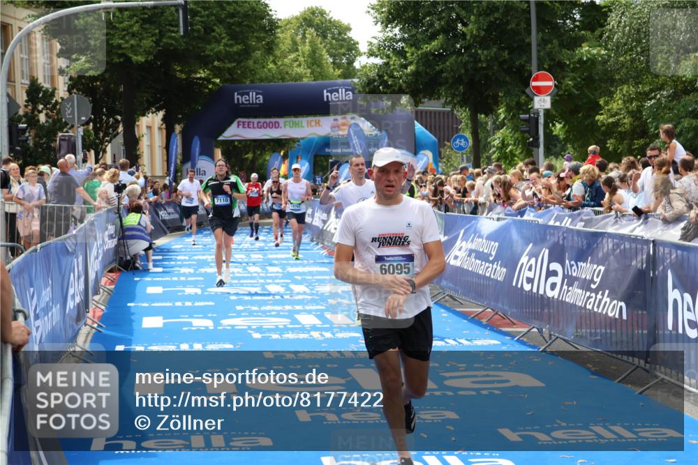 29.06.2025 - hella hamburg halbmarathon Zöllner http://msf.ph/oto/8177422 29.06.2025 10:38:26 Ziel 1042, 1710, 2745, 3014, 3431, 3790, 6095, 7110, 14992, 16075, 18761 meine-sportfotos.de