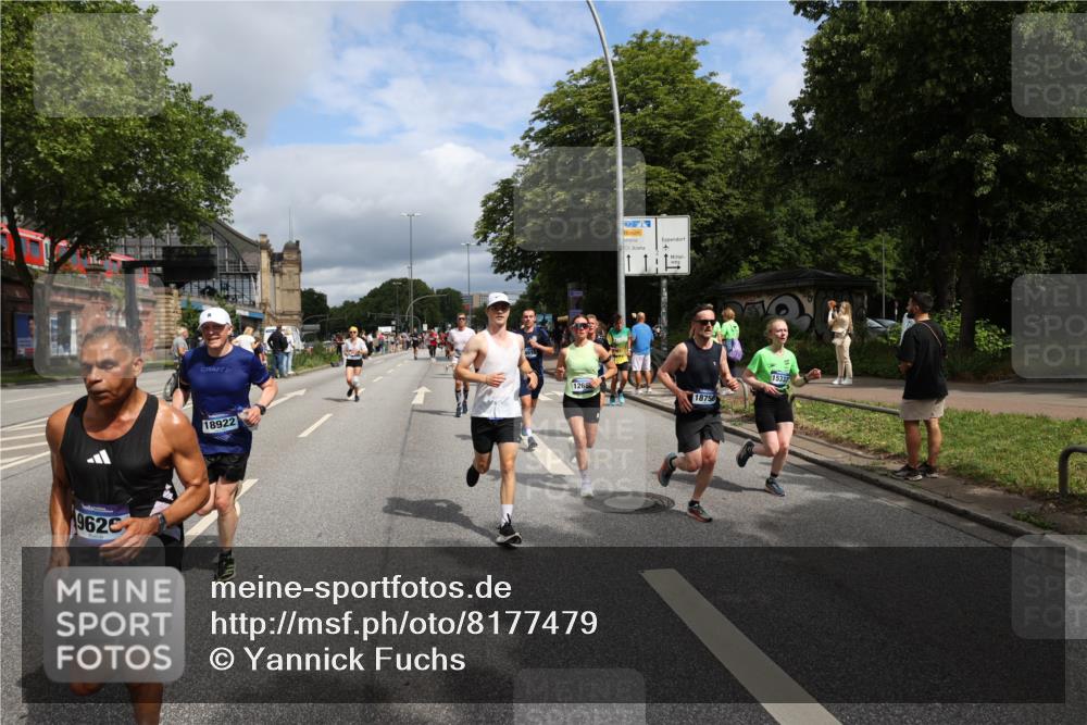 29.06.2025 - hella hamburg halbmarathon Yannick Fuchs http://msf.ph/oto/8177479 29.06.2025 10:42:11 20KM 1320, 2213, 2284, 2340, 2708, 2953, 3747, 4324, 4528, 4601, 5024, 5362, 5528, 5915, 6009, 6836, 7599, 8234, 8927, 9262, 9538, 9544, 9626, 10969, 11211, 11961, 12685, 13007, 13948, 14383, 14618, 14619, 14797, 15309, 15333, 15478, 15479, 15735, 15808, 16149, 16205, 17905, 18104, 18206, 18430, 18758, 18790, 18836, 18922, 18963, 18974, 19181 meine-sportfotos.de