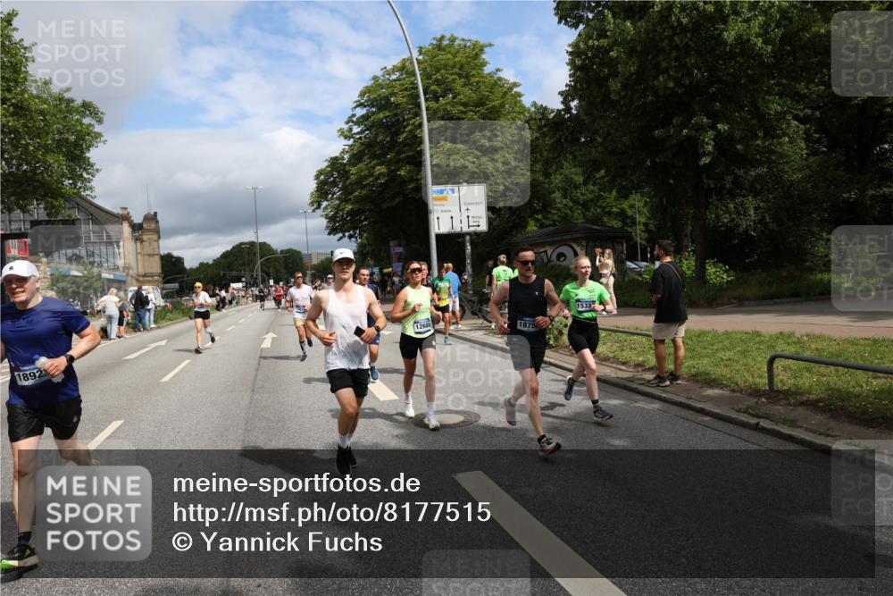 29.06.2025 - hella hamburg halbmarathon Yannick Fuchs http://msf.ph/oto/8177515 29.06.2025 10:42:11 20KM 1320, 2213, 2284, 2340, 2708, 2953, 3747, 4324, 4528, 4601, 5024, 5362, 5528, 5915, 6009, 6836, 7599, 8234, 8927, 9262, 9538, 9544, 9626, 10969, 11211, 11961, 12685, 13007, 13948, 14383, 14618, 14619, 14797, 15309, 15333, 15478, 15479, 15735, 15808, 16149, 16205, 17905, 18104, 18206, 18430, 18758, 18790, 18836, 18922, 18963, 18974, 19181 meine-sportfotos.de