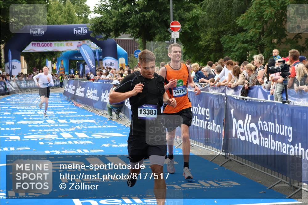 29.06.2025 - hella hamburg halbmarathon Zöllner http://msf.ph/oto/8177517 29.06.2025 10:28:10 Ziel 13383, 14757, 15883 meine-sportfotos.de