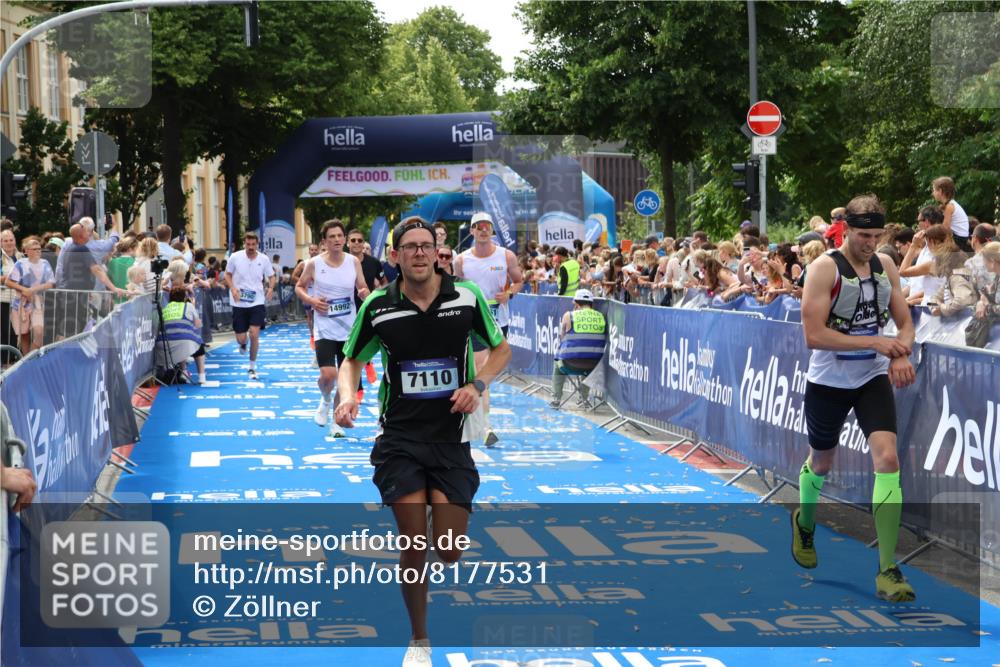 29.06.2025 - hella hamburg halbmarathon Zöllner http://msf.ph/oto/8177531 29.06.2025 10:38:29 Ziel 1042, 1710, 2745, 3014, 3431, 3790, 7110, 8571, 14992, 16075, 16280, 18357, 18761 meine-sportfotos.de