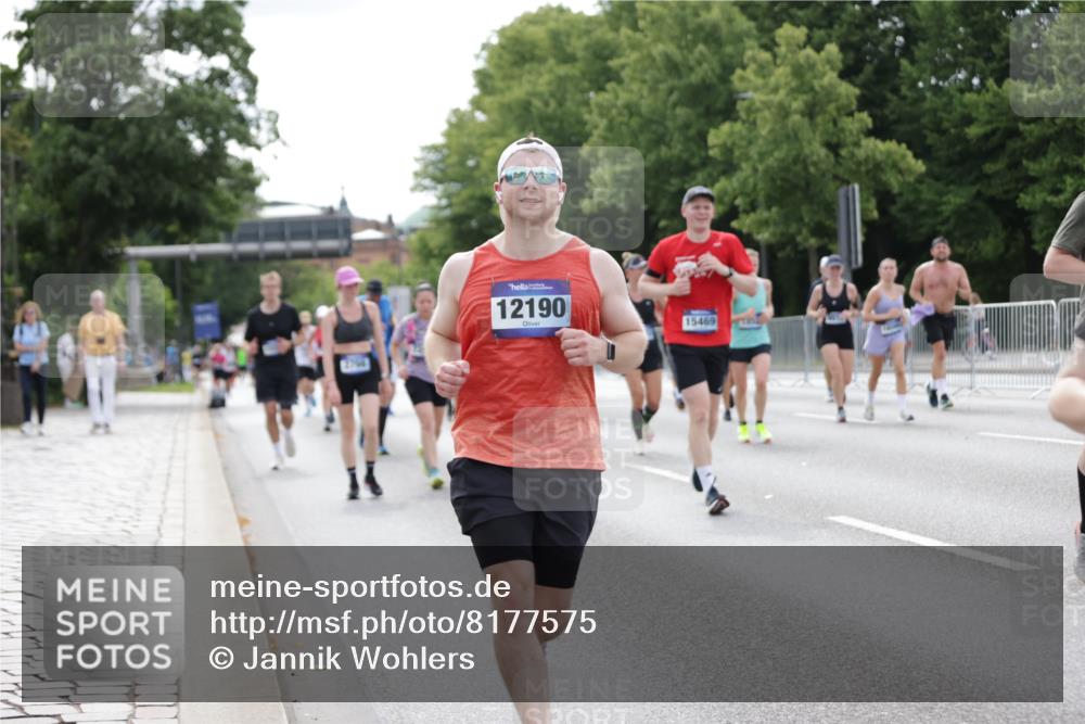 29.06.2025 - hella hamburg halbmarathon Jannik Wohlers http://msf.ph/oto/8177575 29.06.2025 10:22:30 Lombardsbrücke 1029, 1853, 2766, 3003, 3029, 3034, 5223, 5629, 6578, 6784, 6785, 7266, 7891, 9133, 9913, 10205, 10826, 12190, 13560, 13921, 14525, 14801, 15469, 15870, 16565, 16566, 16618, 16801, 16863, 17657 meine-sportfotos.de