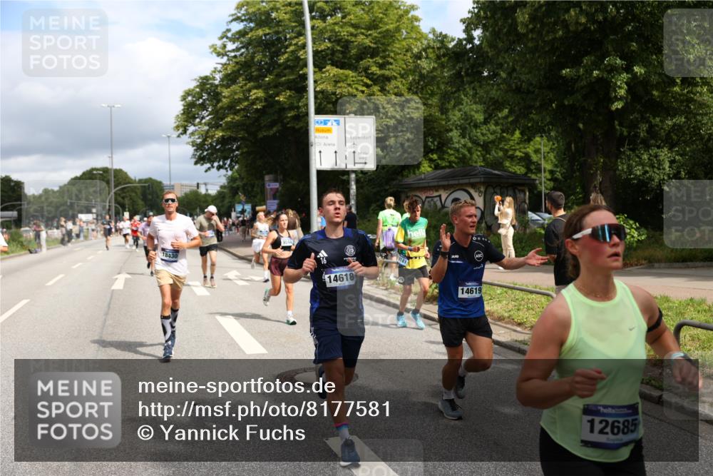 29.06.2025 - hella hamburg halbmarathon Yannick Fuchs http://msf.ph/oto/8177581 29.06.2025 10:42:12 20KM 1320, 2213, 2284, 2340, 2708, 2953, 3747, 4324, 4528, 4601, 5024, 5362, 5528, 5915, 6009, 6836, 7599, 8234, 8927, 9262, 9538, 9544, 9626, 11211, 11961, 12549, 12685, 13007, 13948, 14383, 14618, 14619, 14797, 15309, 15333, 15478, 15479, 15735, 15808, 16149, 16205, 17905, 18206, 18430, 18476, 18758, 18790, 18836, 18922, 18963, 18974, 19181 meine-sportfotos.de