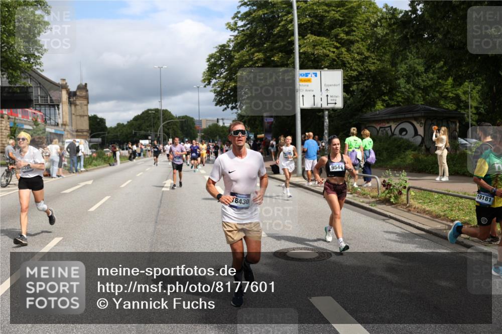 29.06.2025 - hella hamburg halbmarathon Yannick Fuchs http://msf.ph/oto/8177601 29.06.2025 10:42:13 20KM 1320, 2213, 2340, 2708, 2953, 3747, 4324, 4528, 4601, 5024, 5362, 5528, 5915, 6009, 6081, 6836, 7599, 8234, 8927, 9262, 9538, 9544, 9626, 11211, 11961, 12549, 12685, 13007, 13570, 13948, 14383, 14618, 14619, 14797, 15309, 15333, 15478, 15479, 15629, 15735, 15808, 16149, 16205, 17905, 18206, 18430, 18476, 18758, 18790, 18836, 18922, 18963, 18974, 19181 meine-sportfotos.de