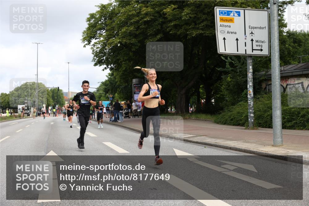 29.06.2025 - hella hamburg halbmarathon Yannick Fuchs http://msf.ph/oto/8177649 29.06.2025 10:28:06 20KM 1910, 1959, 2746, 2836, 4602, 4679, 4749, 6473, 7723, 8956, 10453, 12290, 14167, 14466, 14975, 16881, 16931, 17056, 17151, 17175, 17802, 18455, 18679, 18687, 18731, 18854, 19059 meine-sportfotos.de