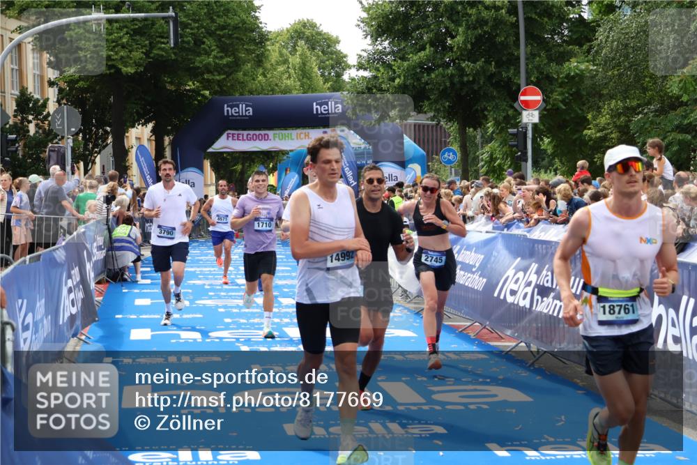 29.06.2025 - hella hamburg halbmarathon Zöllner http://msf.ph/oto/8177669 29.06.2025 10:38:32 Ziel 1710, 2745, 3014, 3790, 8571, 14905, 14992, 16075, 16280, 18357, 18761 meine-sportfotos.de
