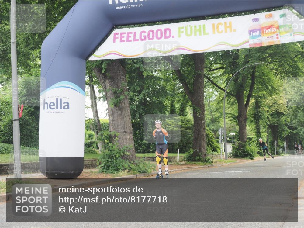 29.06.2025 - hella hamburg halbmarathon KatJ http://msf.ph/oto/8177718 29.06.2025 09:21:51 Zwischen KM18-KM19  meine-sportfotos.de
