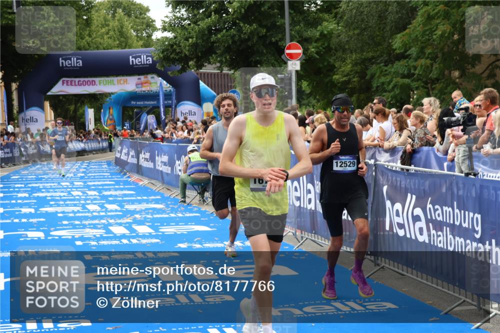29.06.2025 - hella hamburg halbmarathon Zöllner http://msf.ph/oto/8177766 29.06.2025 10:28:28 Ziel 5328, 12529, 14140, 16711 meine-sportfotos.de