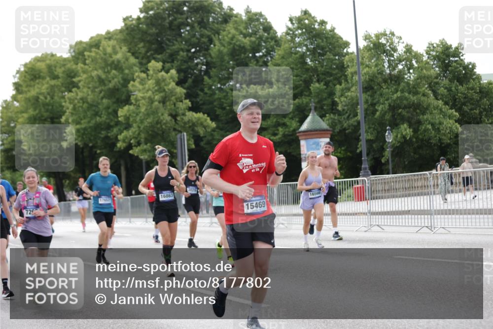 29.06.2025 - hella hamburg halbmarathon Jannik Wohlers http://msf.ph/oto/8177802 29.06.2025 10:22:32 Lombardsbrücke 1029, 1853, 2766, 3003, 3029, 3034, 4190, 4266, 5629, 6578, 6784, 6785, 7266, 7891, 9133, 9913, 10205, 10826, 12025, 12190, 12265, 13560, 13921, 14041, 14525, 14801, 15469, 16565, 16566, 16618, 16801, 16863, 17657 meine-sportfotos.de