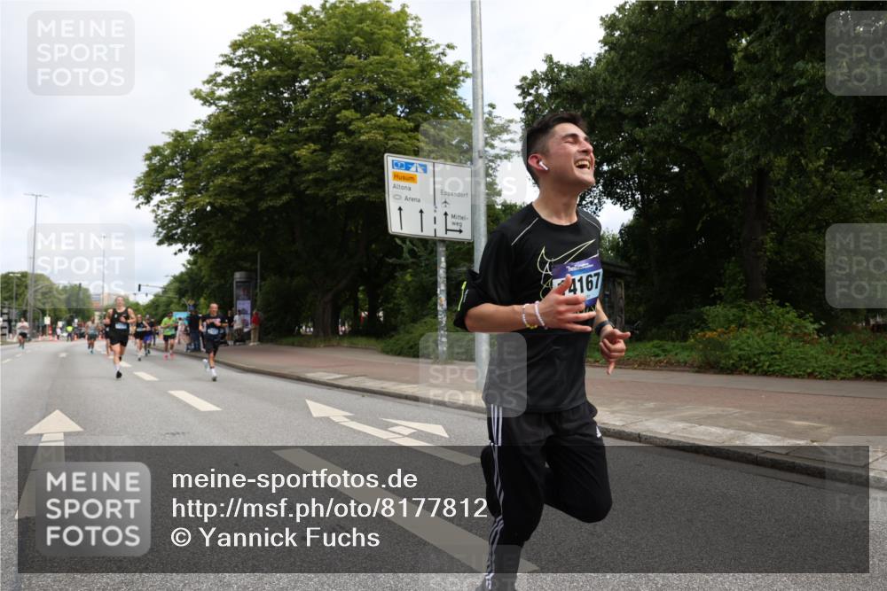 29.06.2025 - hella hamburg halbmarathon Yannick Fuchs http://msf.ph/oto/8177812 29.06.2025 10:28:08 20KM 1910, 1959, 2746, 2836, 4602, 4679, 4749, 6473, 7723, 8956, 10453, 12290, 14167, 14466, 14975, 16881, 16931, 17056, 17175, 17802, 18455, 18679, 18687, 18731, 18854 meine-sportfotos.de