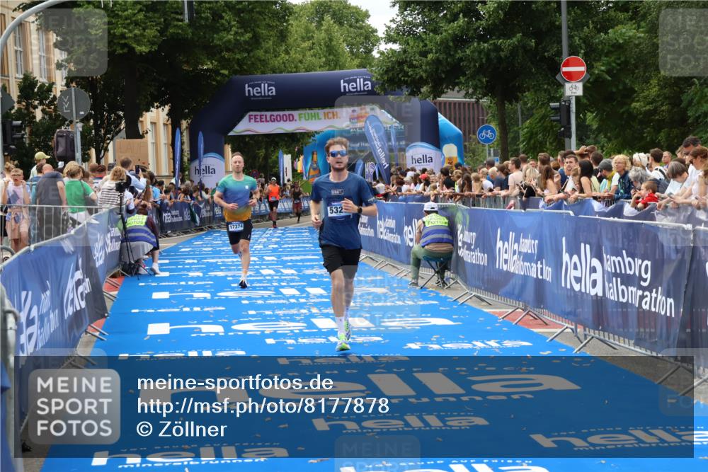29.06.2025 - hella hamburg halbmarathon Zöllner http://msf.ph/oto/8177878 29.06.2025 10:28:33 Ziel 5328, 17374 meine-sportfotos.de