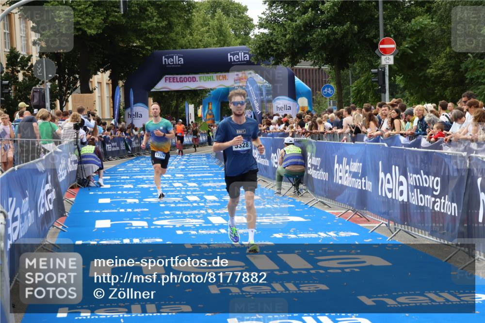 29.06.2025 - hella hamburg halbmarathon Zöllner http://msf.ph/oto/8177882 29.06.2025 10:28:33 Ziel 5328, 17374 meine-sportfotos.de