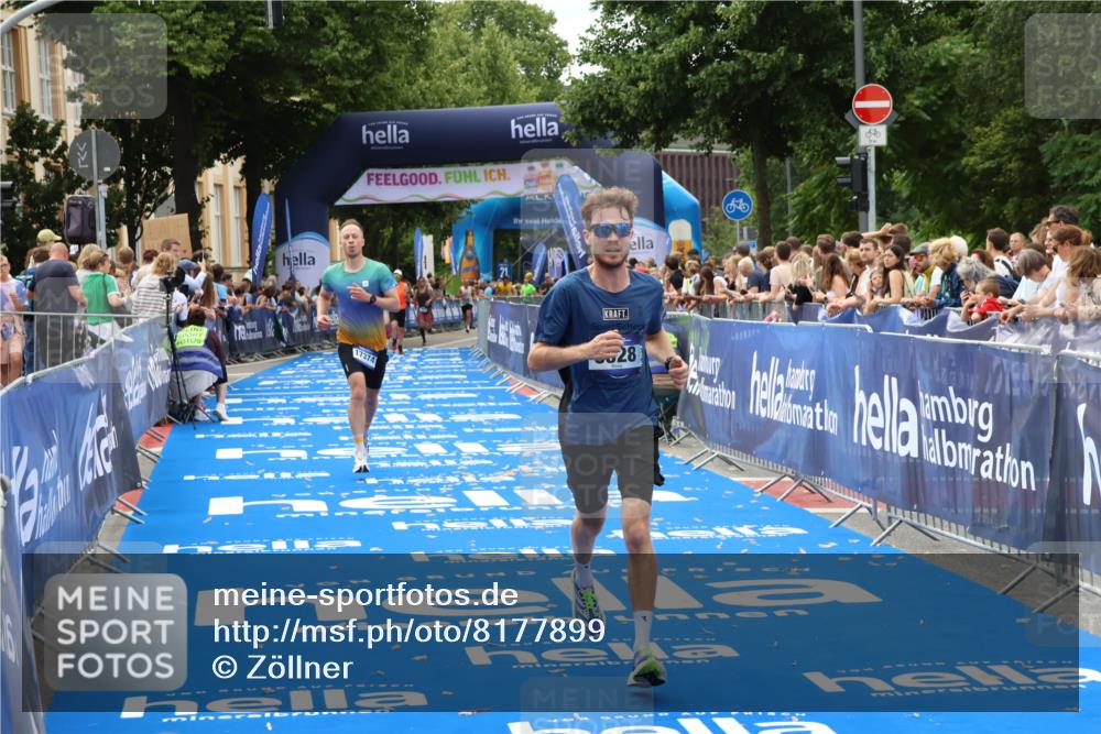 29.06.2025 - hella hamburg halbmarathon Zöllner http://msf.ph/oto/8177899 29.06.2025 10:28:34 Ziel 5328, 17374 meine-sportfotos.de
