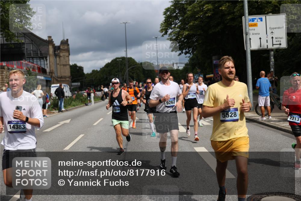 29.06.2025 - hella hamburg halbmarathon Yannick Fuchs http://msf.ph/oto/8177916 29.06.2025 10:42:22 20KM 1086, 1320, 1914, 2213, 2340, 2708, 3747, 4324, 4601, 5024, 5362, 5528, 5915, 6081, 6377, 6836, 7367, 7599, 8216, 8234, 8927, 9262, 9482, 9538, 9544, 11211, 11961, 12549, 12747, 13007, 13570, 13614, 13948, 14383, 14797, 14814, 15309, 15573, 15590, 15629, 15735, 15808, 16149, 16205, 16269, 16414, 16766, 18206, 18476, 18790, 18836, 18963, 19198 meine-sportfotos.de